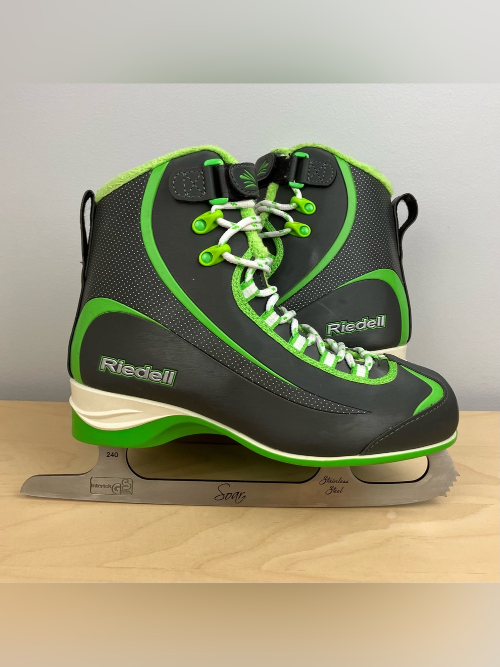 Riedell Youth Size 7.0 Solar Figure Ice Skates Gray Green Lace Up